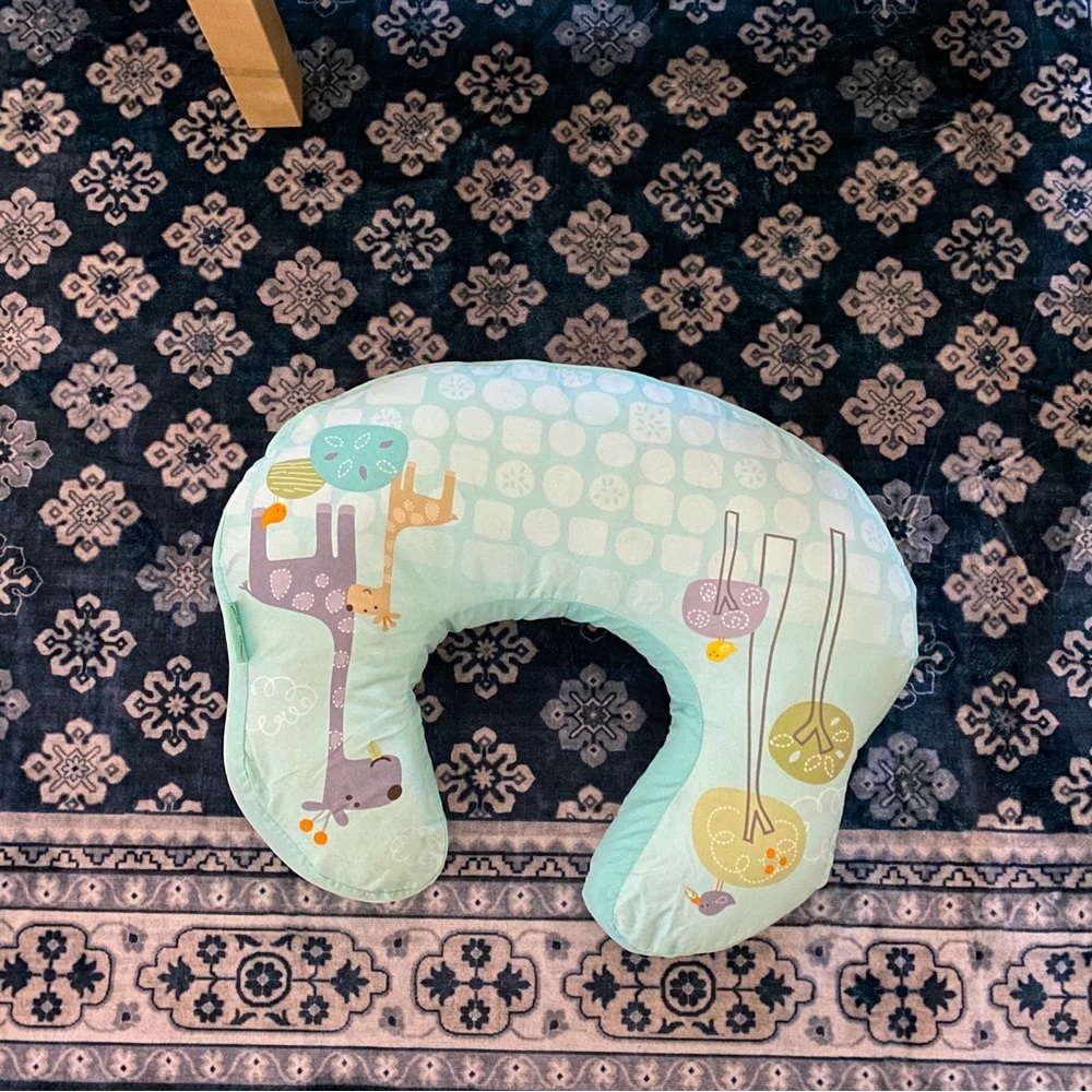 BabiesRUs nursing pillow with cover included